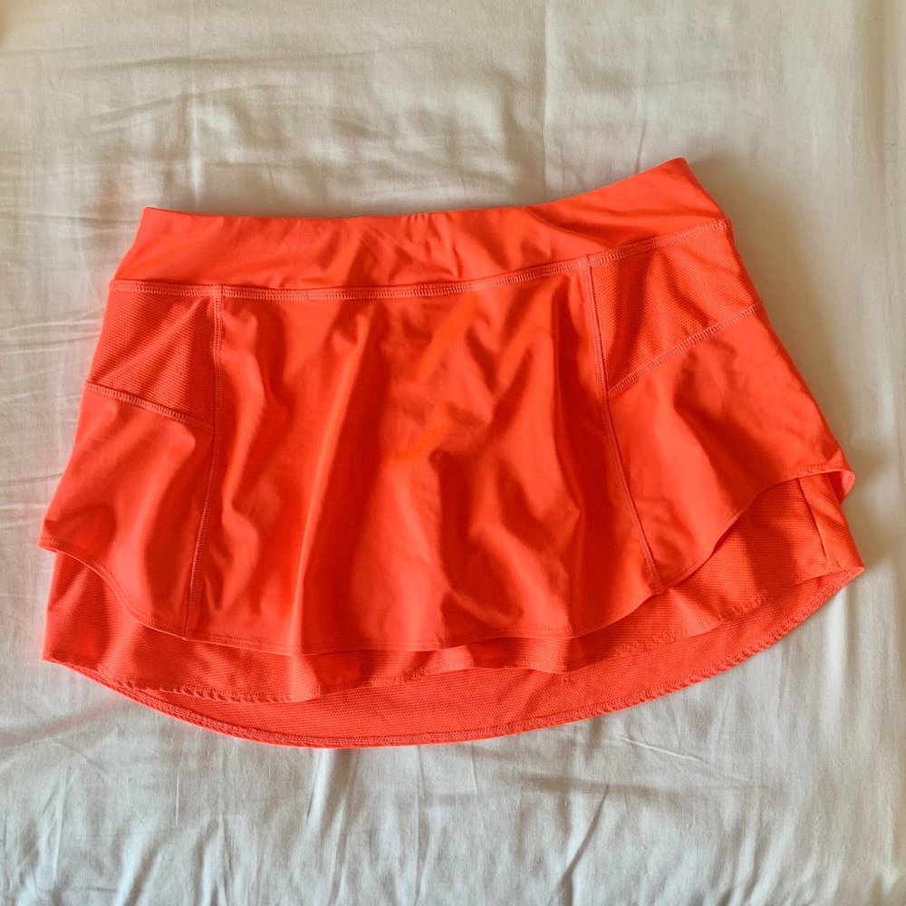 Athleta tennis skirt. Size large. Great condition.